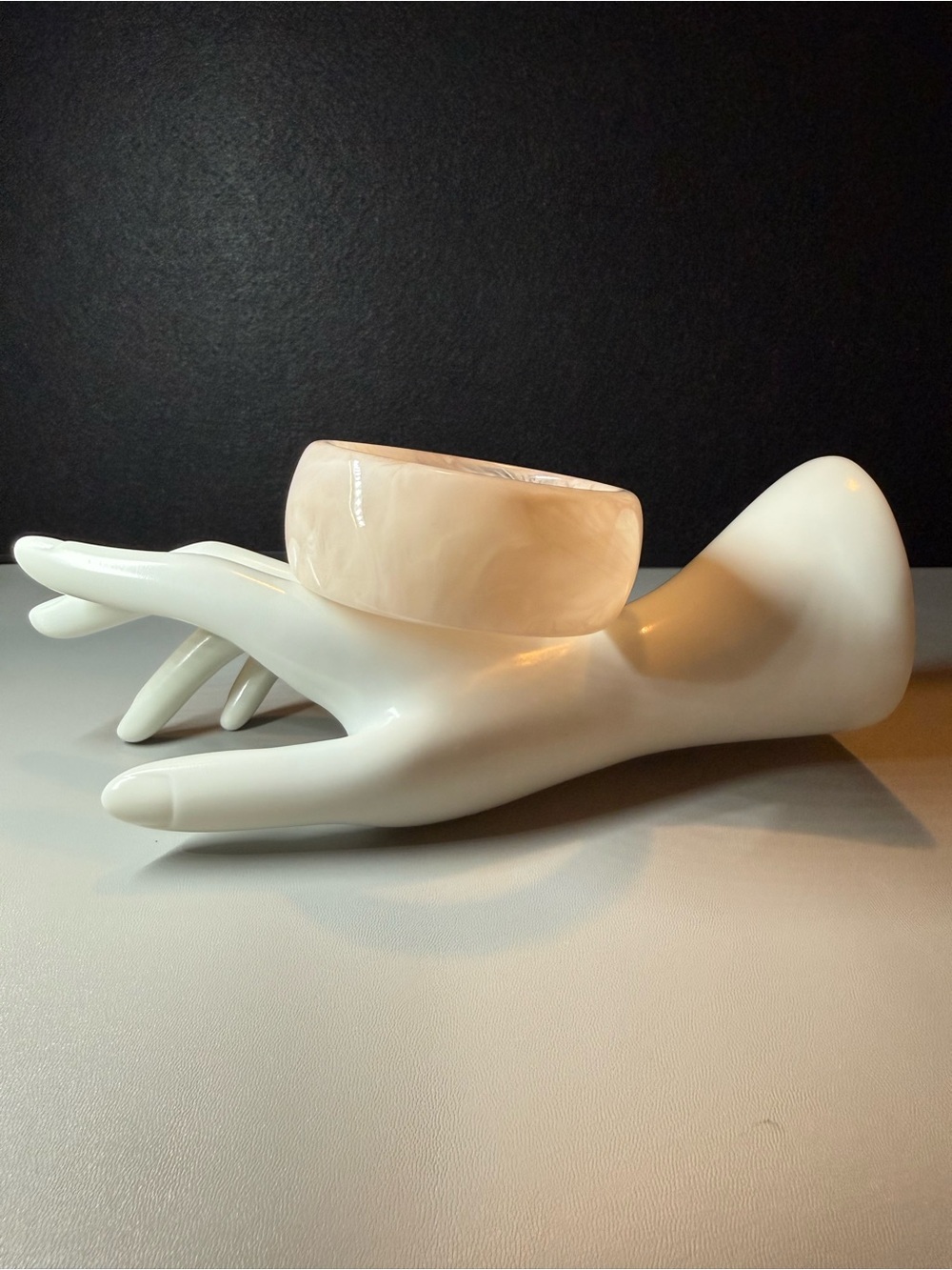 Cream Marbled Resin Chunky Bangle Bracelet Statement Jewelry 🗽